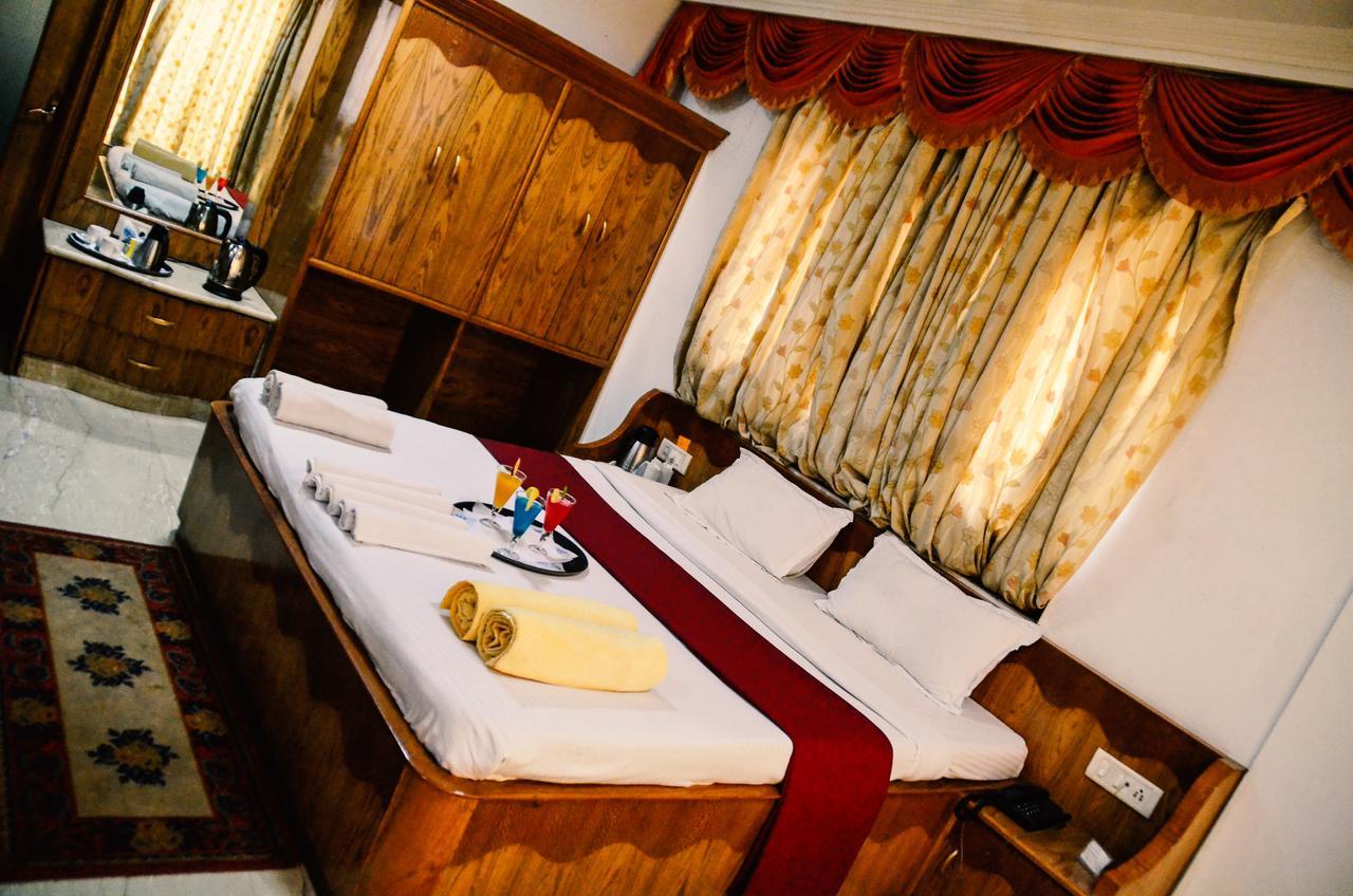 Hotel Aryan Jharsuguda Экстерьер фото