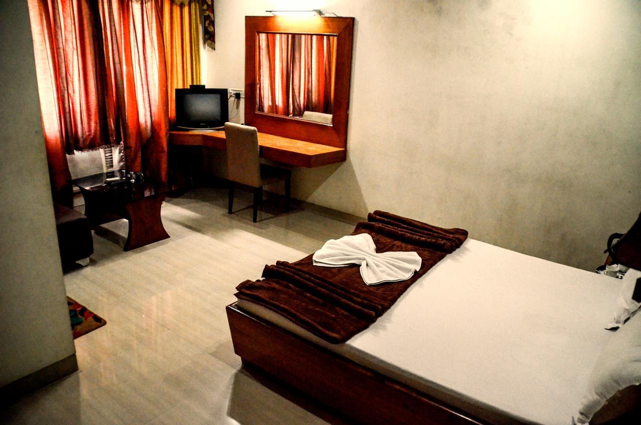 Hotel Aryan Jharsuguda Экстерьер фото